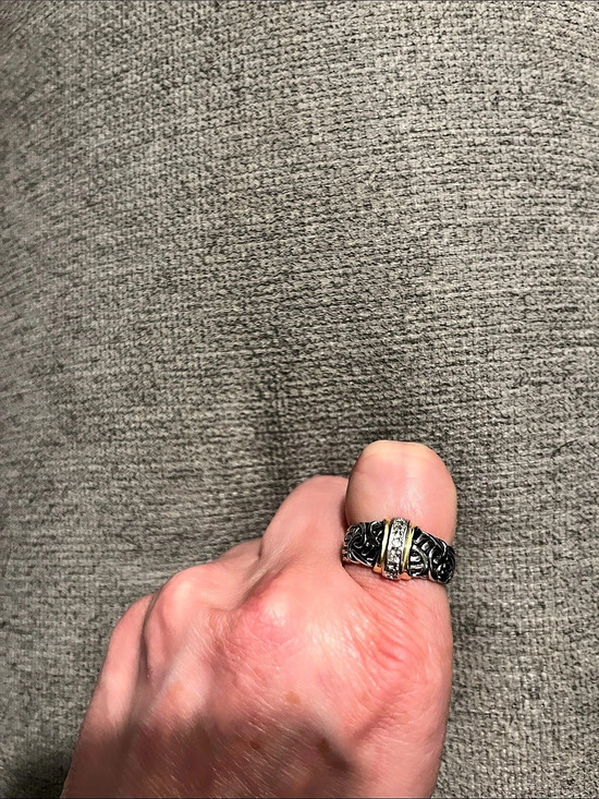 Jewelry - Black & Gold Tone Statement Ring